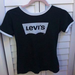 Levi’s children black tee shirt!!